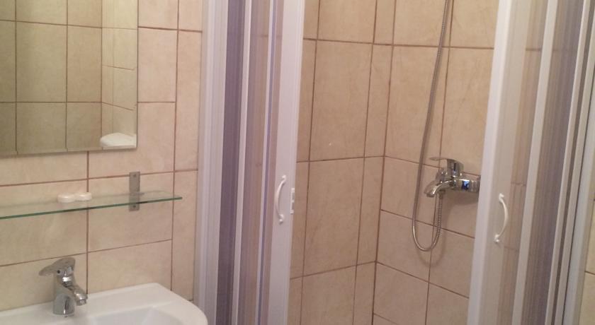 Hotel Uranus Букурещ Екстериор снимка